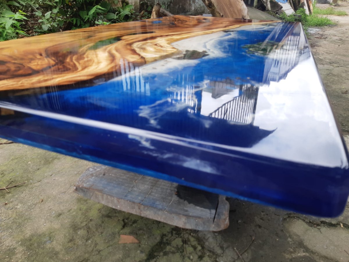 ban-an-epoxy-kieu-bai-bien-23022