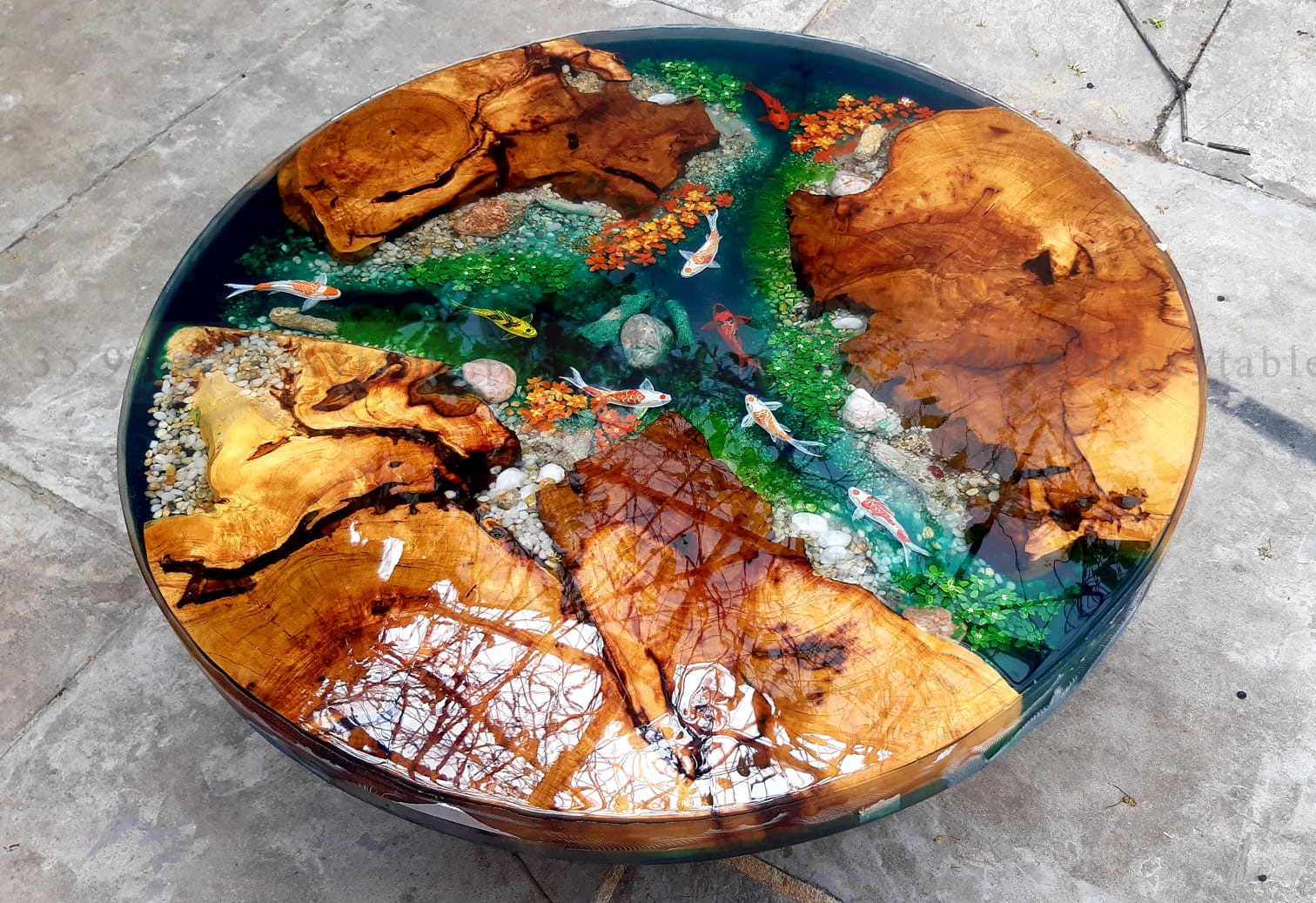 ban-cafe-epoxy-ve-ca-koi-3d